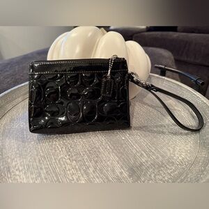 Coach Black Quilted Leather Wristlet/7x5x1in